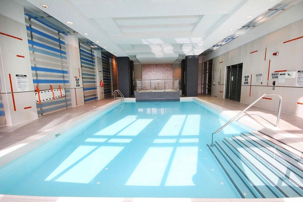 Napa Furnished Rental Apartments Square One Μισισάουγκα Εξωτερικό φωτογραφία