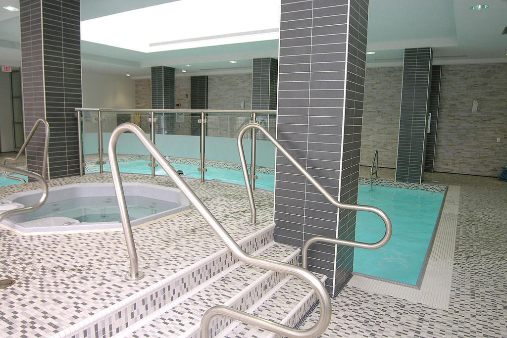 Napa Furnished Rental Apartments Square One Μισισάουγκα Εξωτερικό φωτογραφία