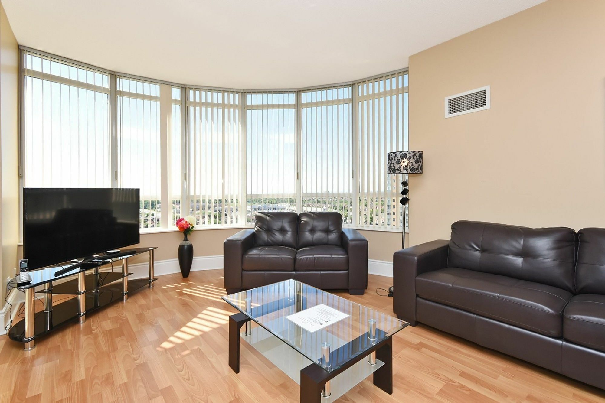 Napa Furnished Rental Apartments Square One Μισισάουγκα Εξωτερικό φωτογραφία